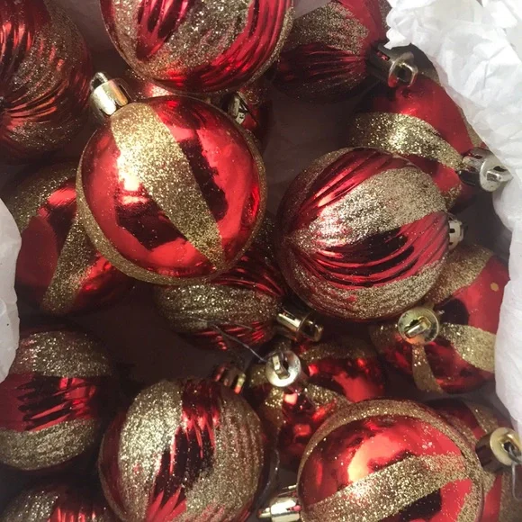 Gold & Red Christmas Ornaments - Set of 16 - Picture 1 of 8